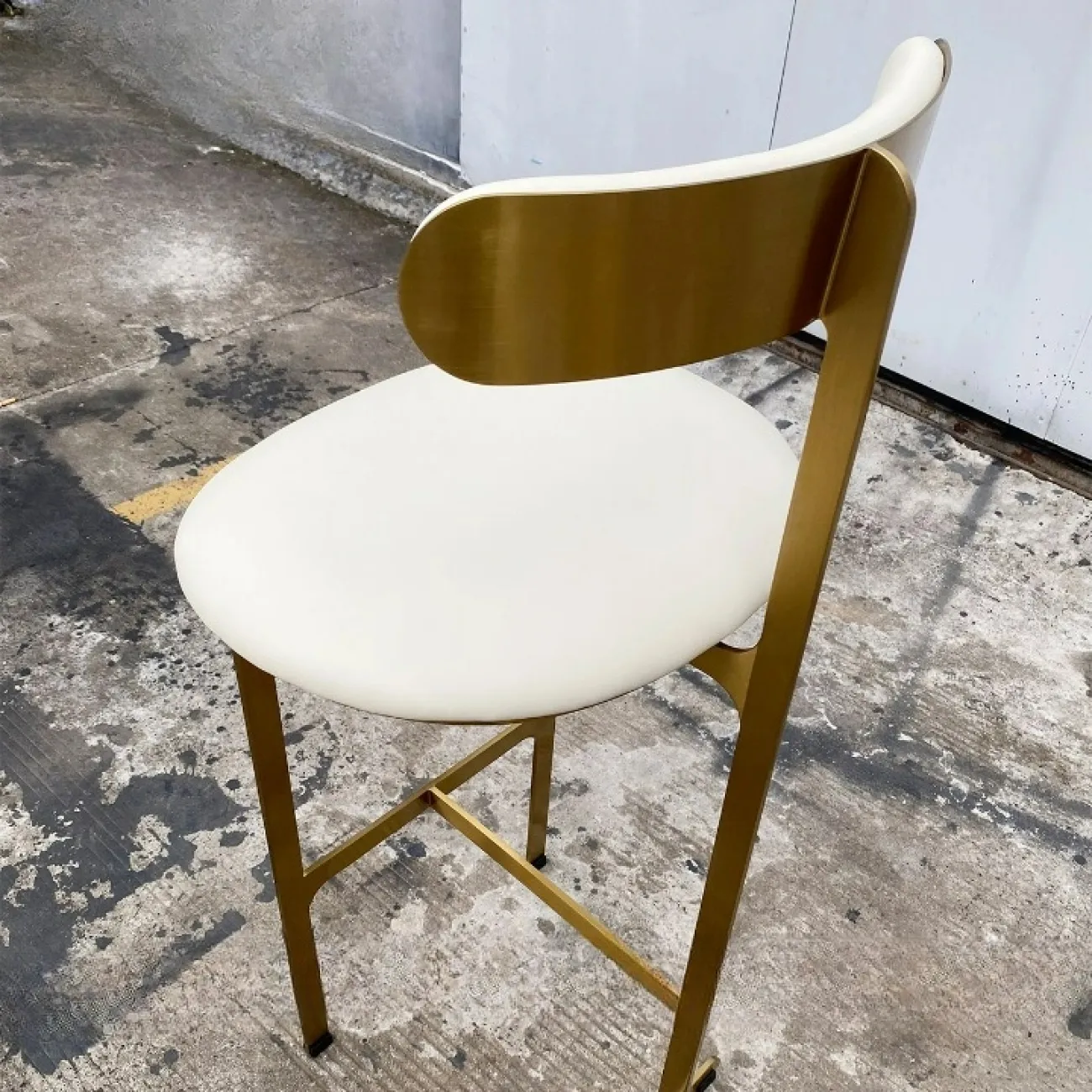 Стильный барный стул Yanshe от LaLume из стали и экокожи BS38973-32