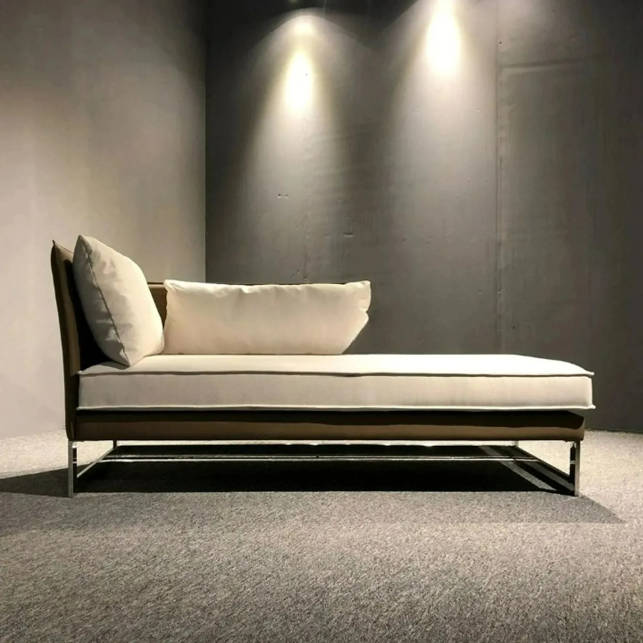 Удобный диван Yanshe из дерева и стали DV38979-32