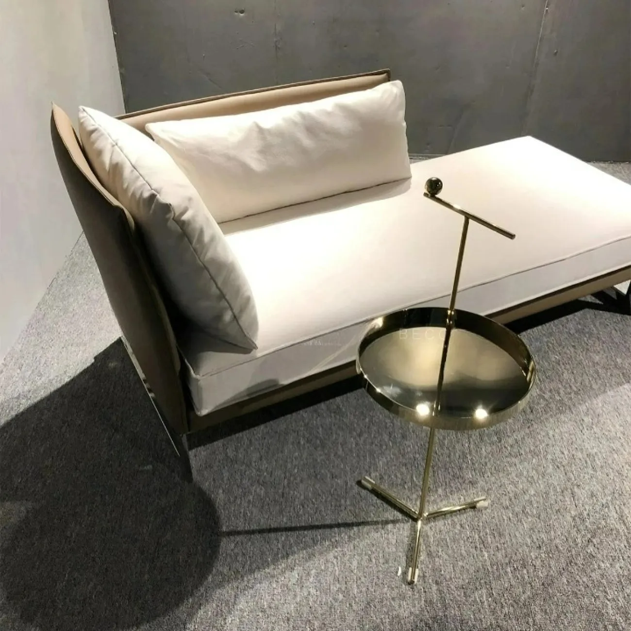 Удобный диван Yanshe из дерева и стали DV38979-32