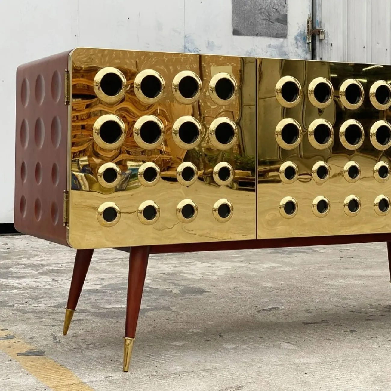 Оригинальный комод Yanshe из дерева и стали KD38980-32 Оригинальный комод Yanshe из дерева и стали KD38980-32