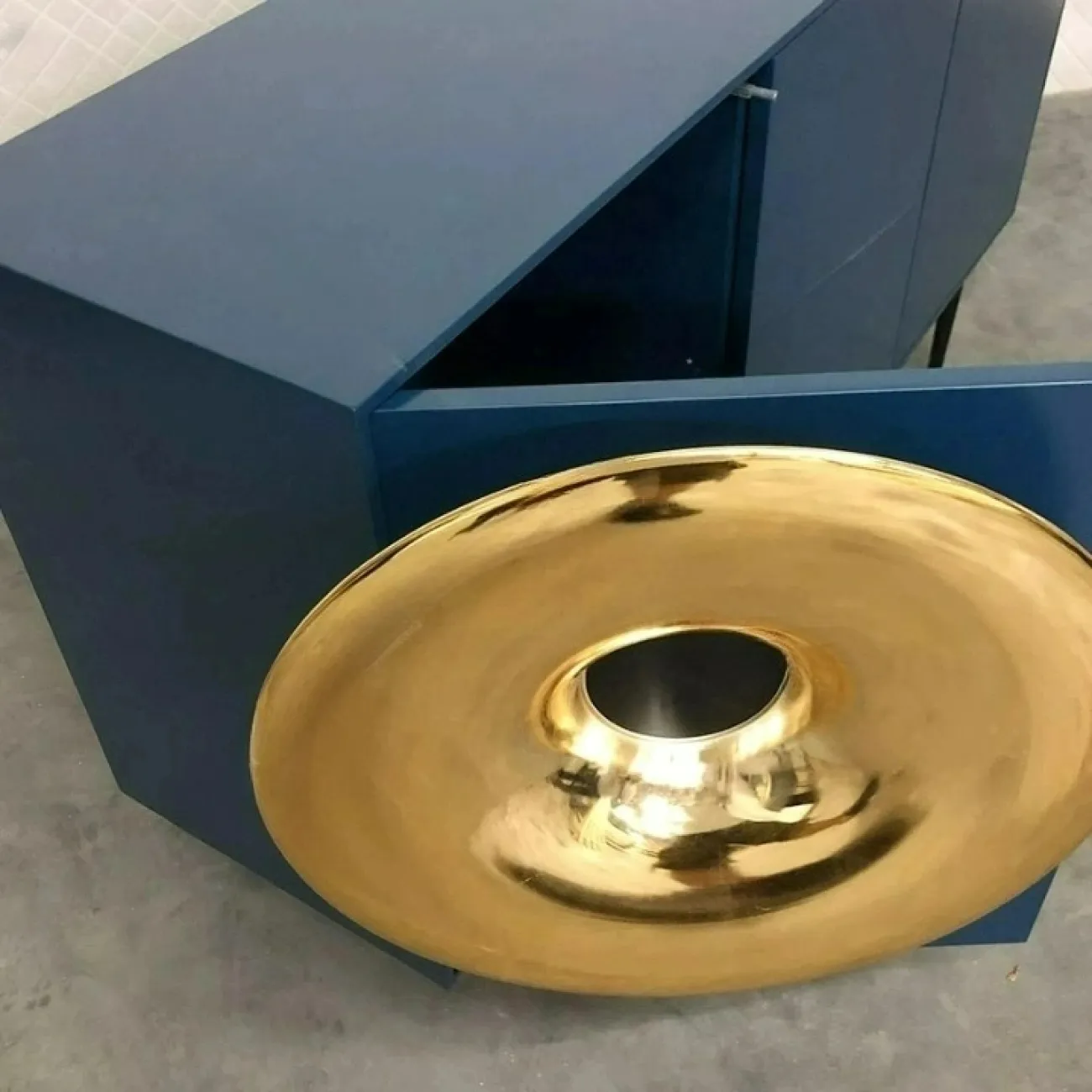 Современный сервант Yanshe из дерева и стали SV38993-32