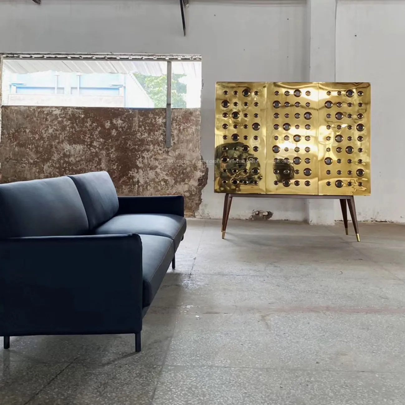 Оригинальный винный шкаф Yanshe из бука VN38995-32 Оригинальный винный шкаф Yanshe из бука VN38995-32