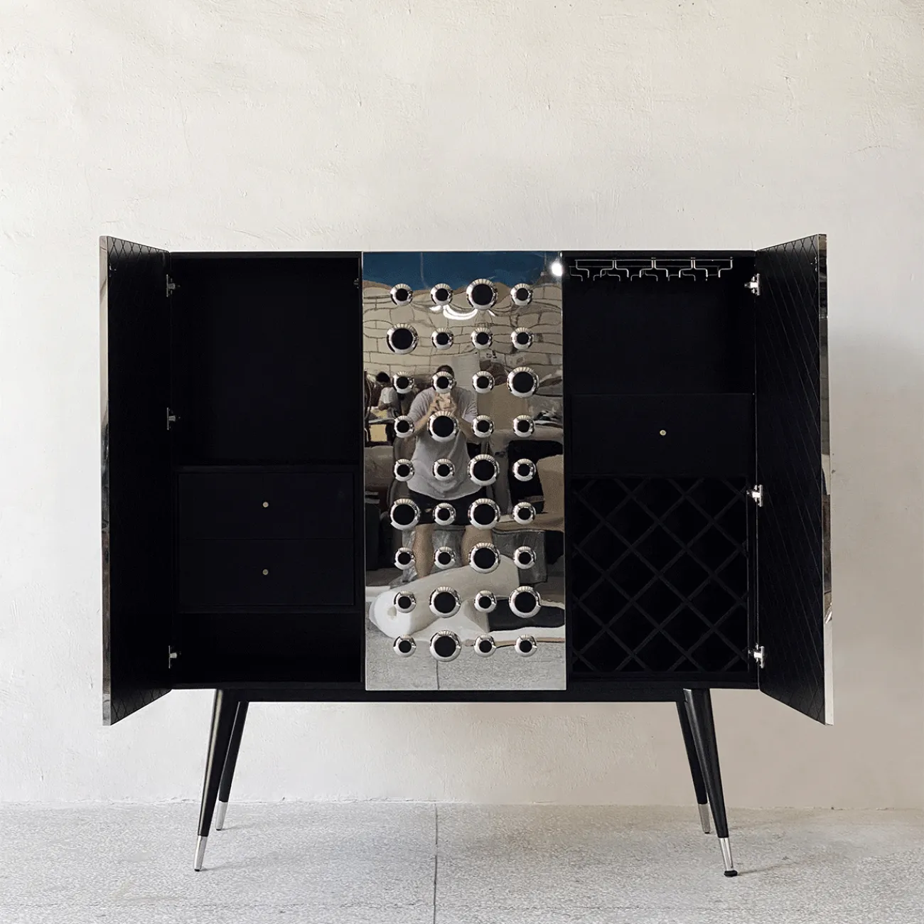 Оригинальный винный шкаф Yanshe из бука VN38995-32 Оригинальный винный шкаф Yanshe из бука VN38995-32