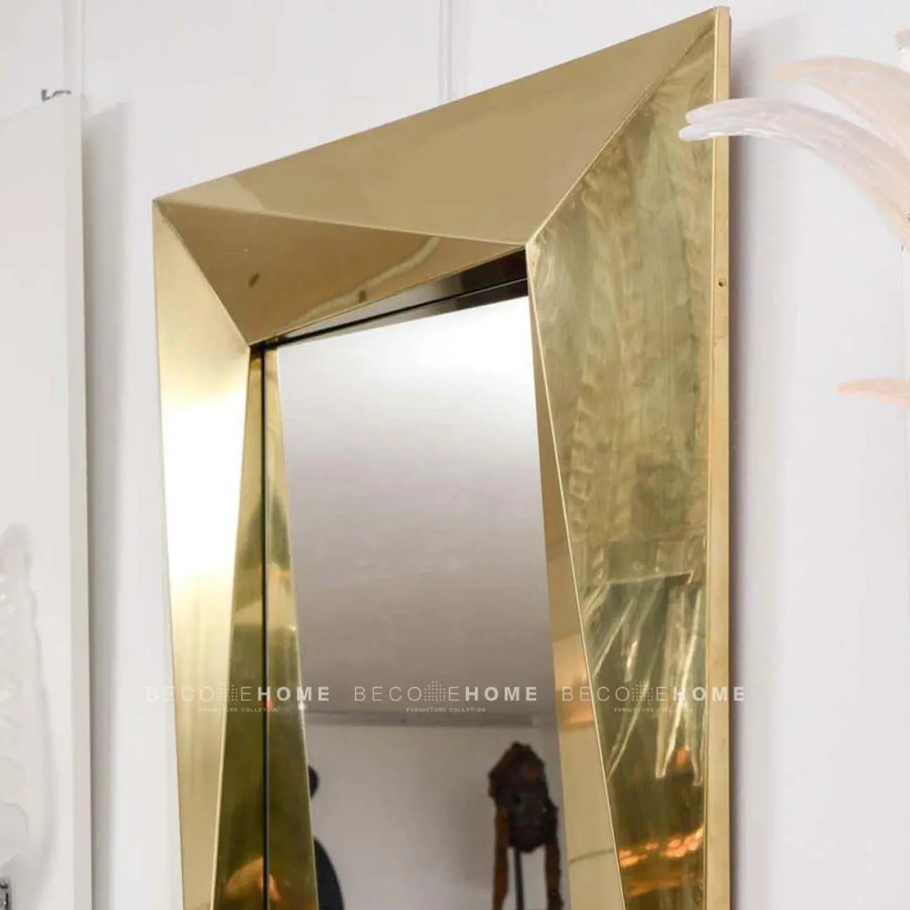 Роскошное зеркало Yanshe в геометричной раме ZK39003-32