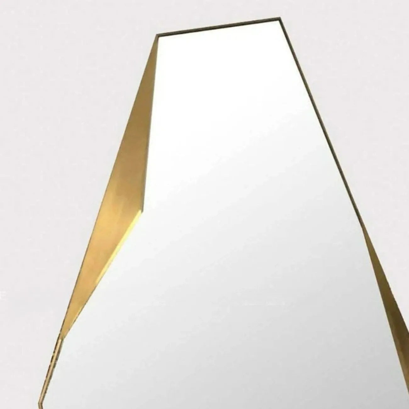 Роскошное зеркало Yanshe в золотой раме ZK39004-32 Роскошное зеркало Yanshe в золотой раме ZK39004-32