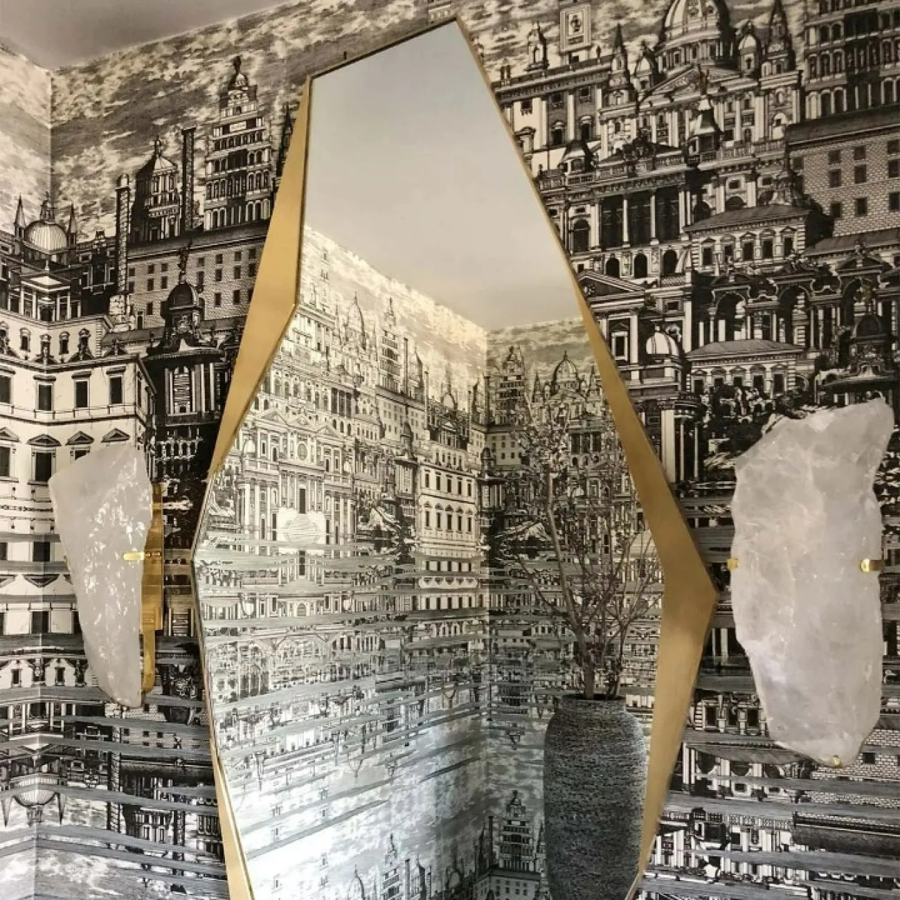 Роскошное зеркало Yanshe в золотой раме ZK39004-32 Роскошное зеркало Yanshe в золотой раме ZK39004-32