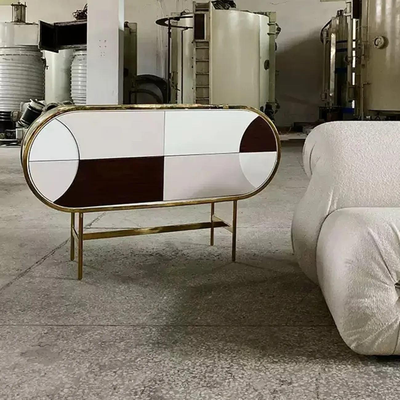 Элегантный комод Yanshe из дерева и стали KD39009-32 Элегантный комод Yanshe из дерева и стали KD39009-32