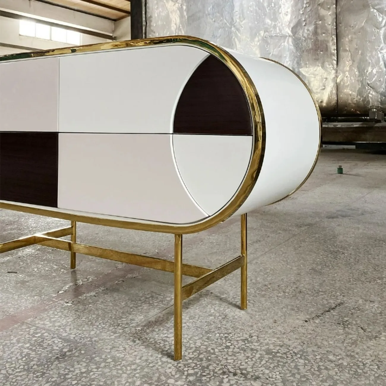 Элегантный комод Yanshe из дерева и стали KD39009-32 Элегантный комод Yanshe из дерева и стали KD39009-32