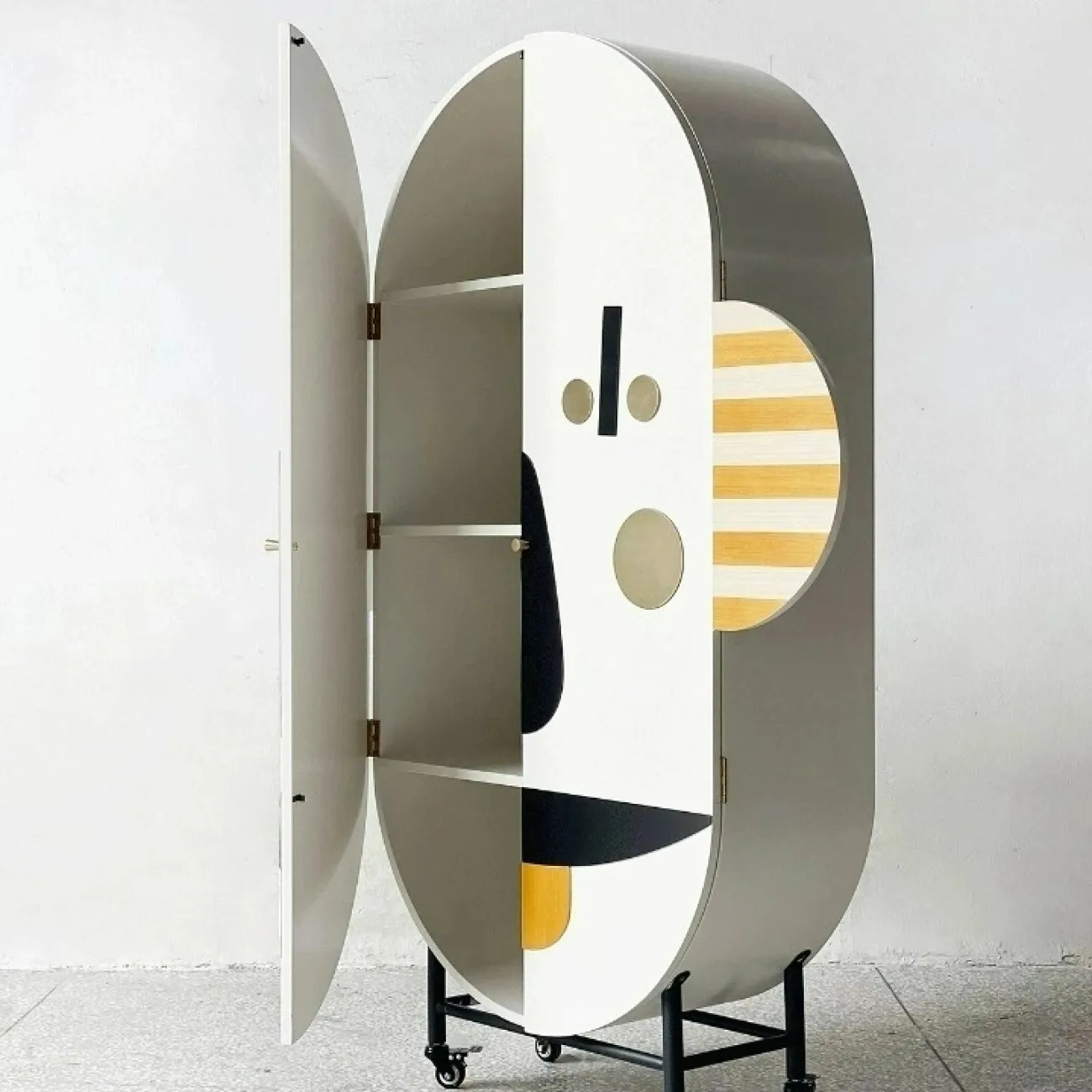 Оригинальный шкаф "Клоун" от Yanshe из дерева SH39010-32