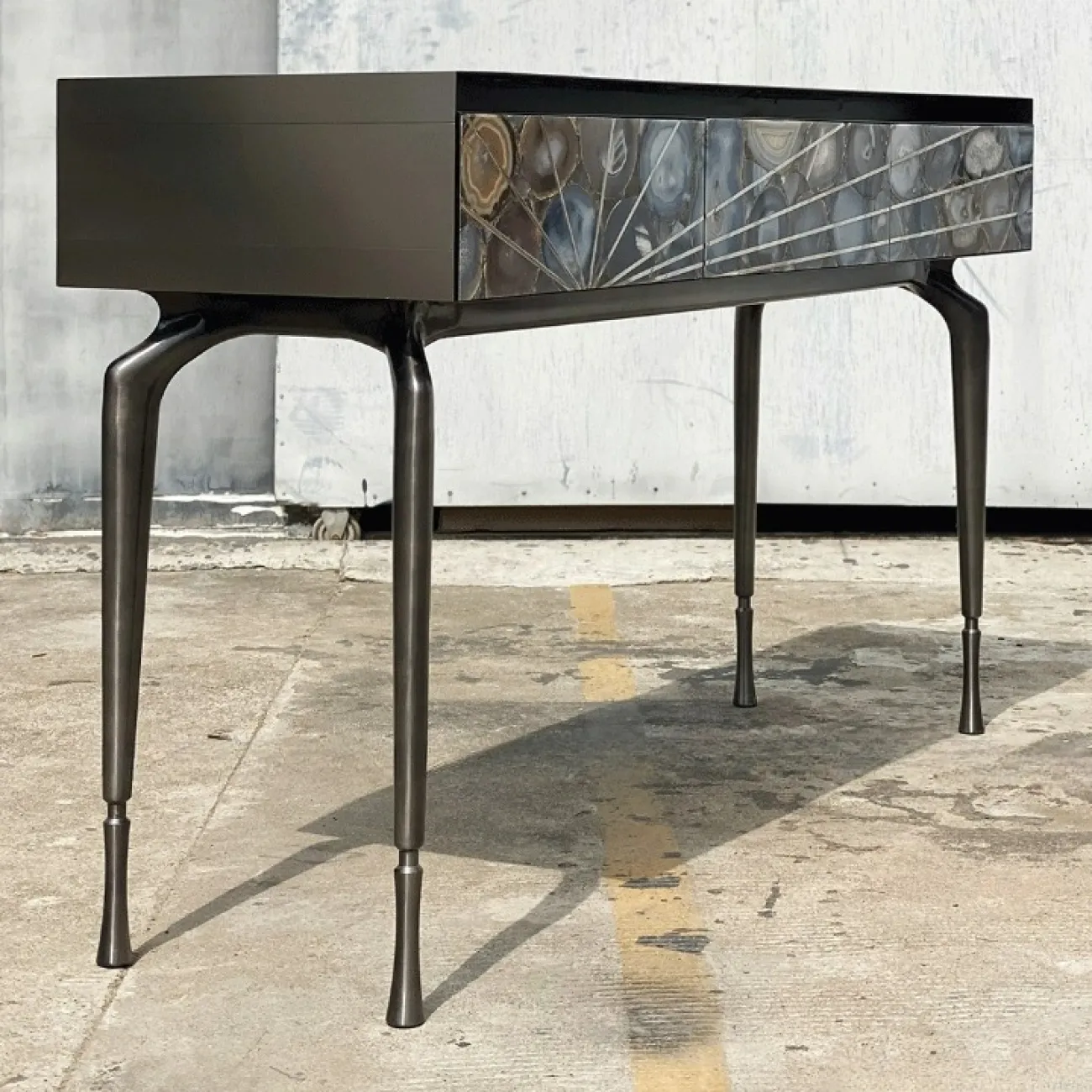 Элегантный пристенный столик от Yanshe с фасадом из мрамора PS39011-32