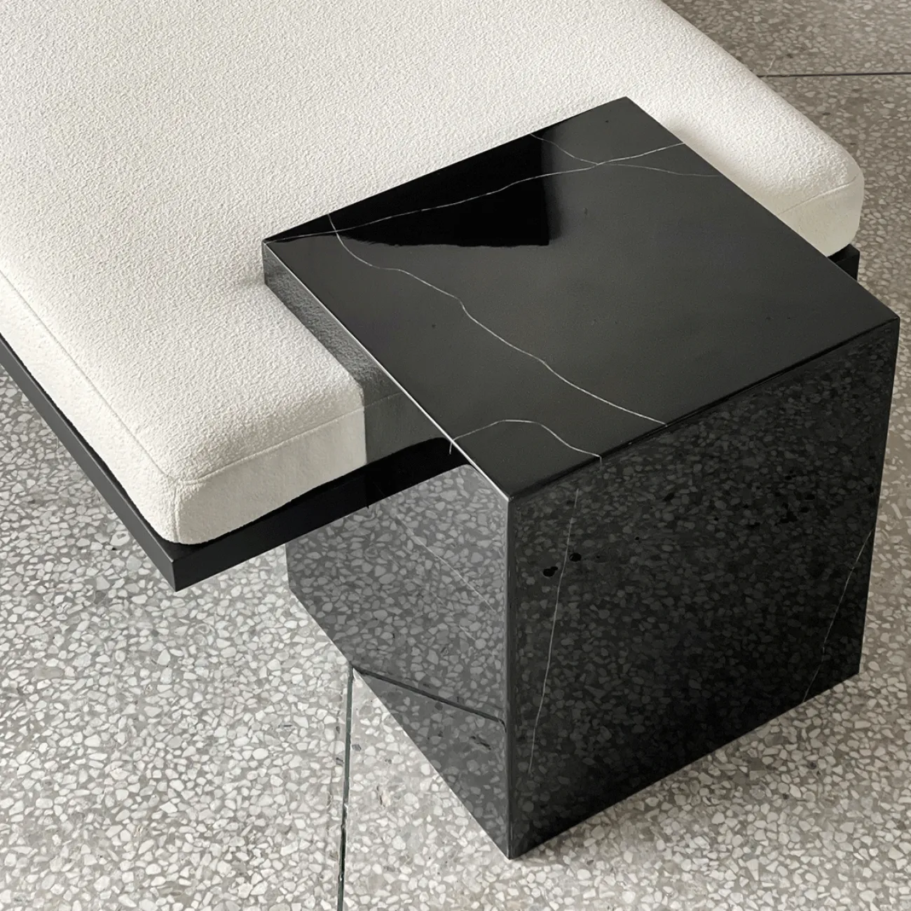 Креативная скамья Yanshe из дерева SK39013-32 Креативная скамья Yanshe из дерева SK39013-32