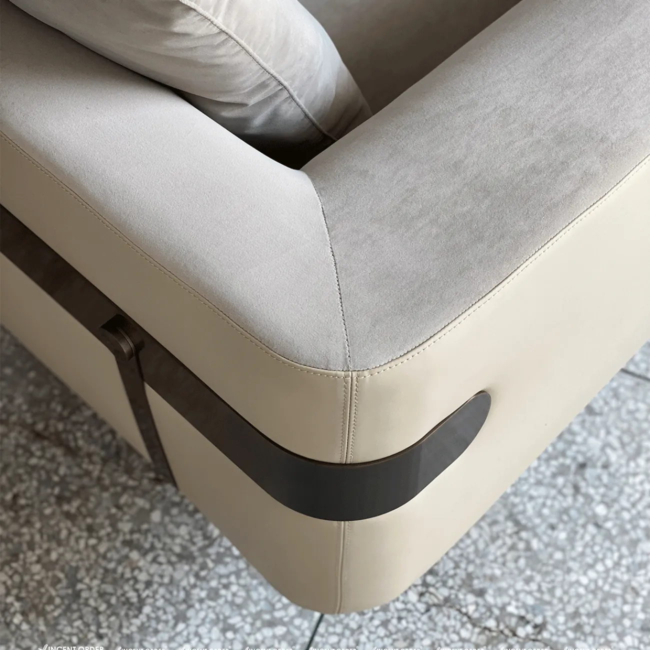 Стильный диван Yanshe от LaLume из дерева DV39016-32