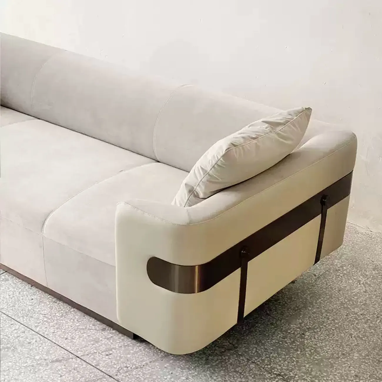 Стильный диван Yanshe от LaLume из дерева DV39016-32