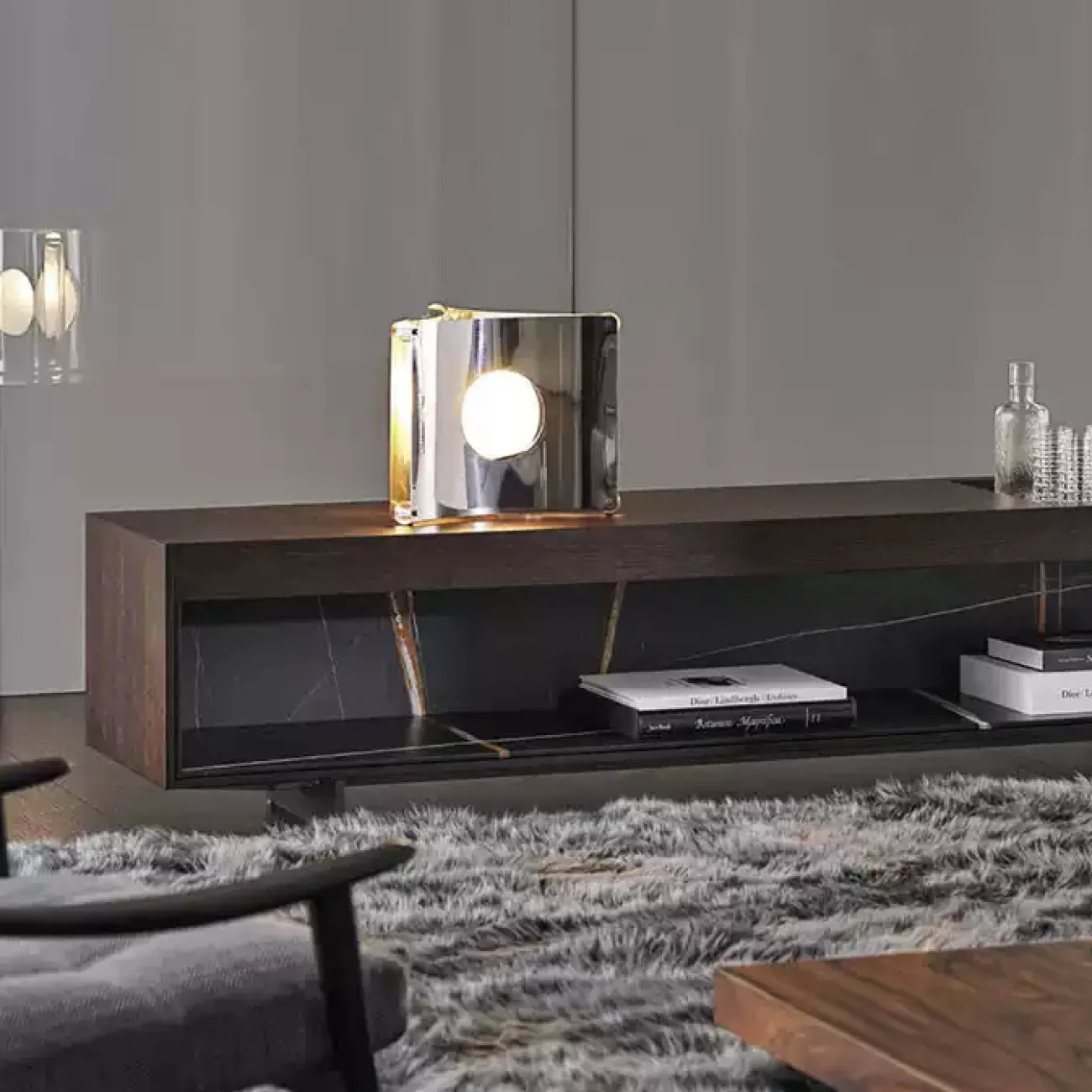 Современная тумба под телевизор Yanshe из чёрного ореха TB39021-32