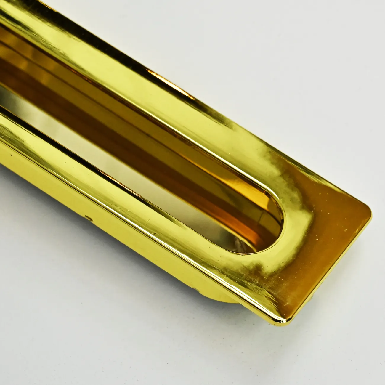 ✅ Врезная мебельная ручка LaLume Marise Gold L13: стильное сочетание современного дизайна и надежной функциональности. Уникальный акцент для вашего интерьера. Покажите свой современный вкус и организуйте время с легкостью. Закажите сейчас и создайте непо ✅ Врезная мебельная ручка LaLume Marise Gold L13: стильное сочетание современного дизайна и надежной функциональности. Уникальный акцент для вашего интерьера. Покажите свой современный вкус и организуйте время с легкостью. Закажите сейчас и создайте непо