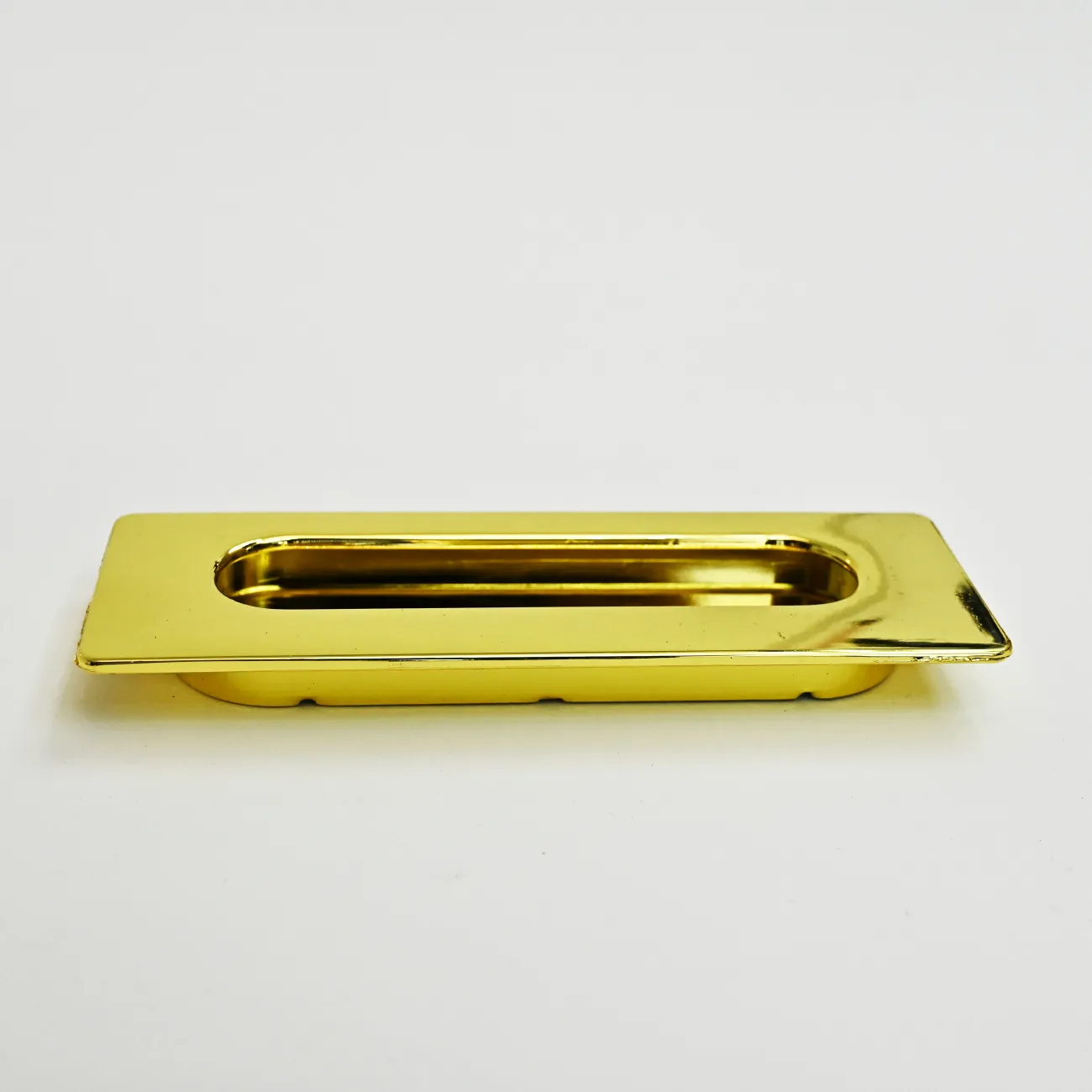  ✅ Врезная мебельная ручка LaLume Marise Gold L10: стильное сочетание современного дизайна и надежной функциональности. Уникальный акцент для вашего интерьера. Покажите свой современный вкус и организуйте время с легкостью. Закажите сейчас и создайте непо