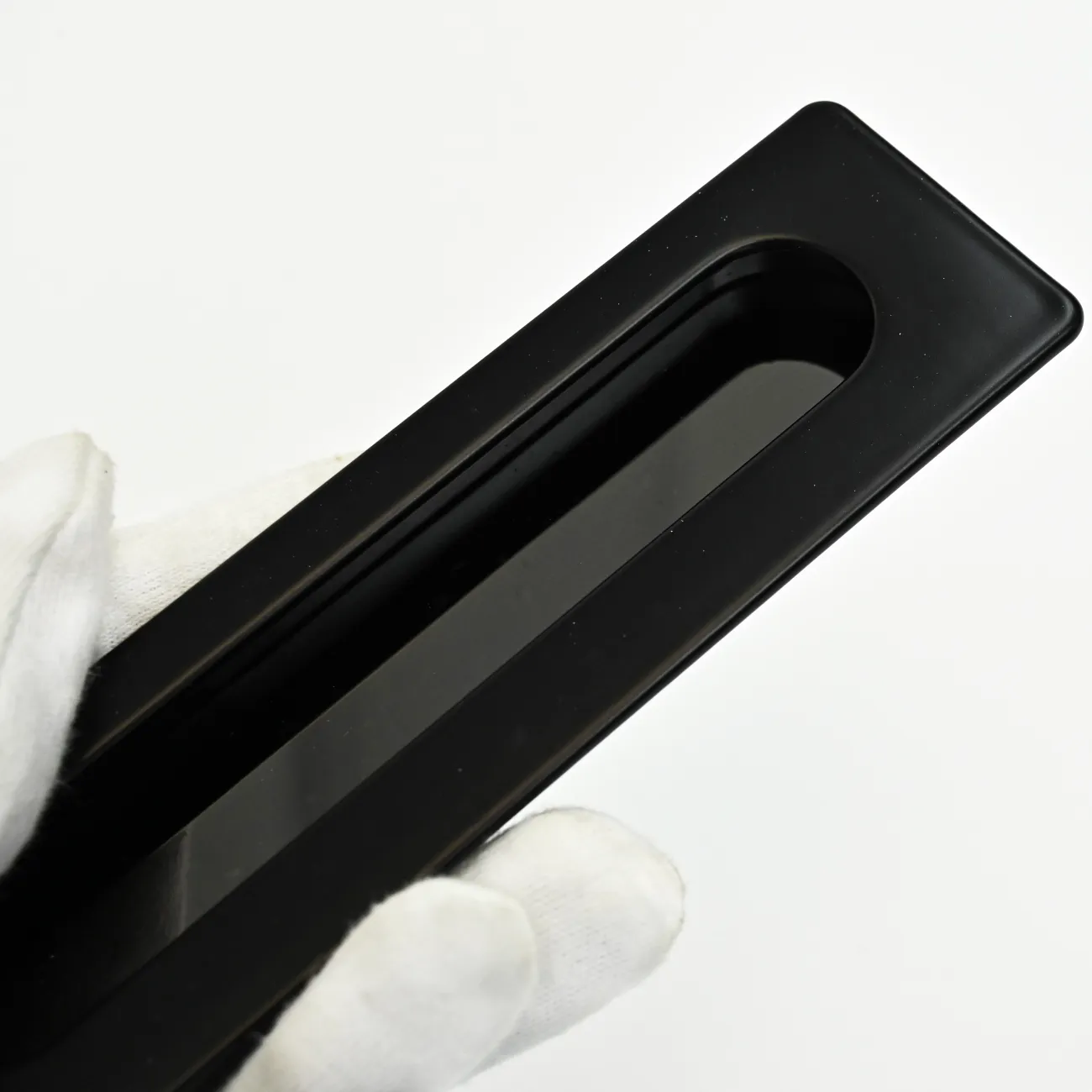 ✅ Врезная мебельная ручка LaLume Marise Black L13: стильное сочетание современного дизайна и надежной функциональности. Уникальный акцент для вашего интерьера. Покажите свой современный вкус и организуйте время с легкостью. Закажите сейчас и создайте неп ✅ Врезная мебельная ручка LaLume Marise Black L13: стильное сочетание современного дизайна и надежной функциональности. Уникальный акцент для вашего интерьера. Покажите свой современный вкус и организуйте время с легкостью. Закажите сейчас и создайте неп