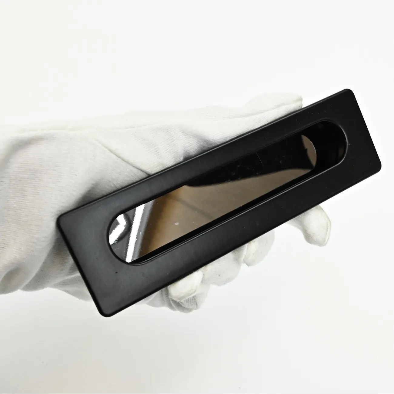 ✅ Врезная мебельная ручка LaLume Marise Black L13: стильное сочетание современного дизайна и надежной функциональности. Уникальный акцент для вашего интерьера. Покажите свой современный вкус и организуйте время с легкостью. Закажите сейчас и создайте неп ✅ Врезная мебельная ручка LaLume Marise Black L13: стильное сочетание современного дизайна и надежной функциональности. Уникальный акцент для вашего интерьера. Покажите свой современный вкус и организуйте время с легкостью. Закажите сейчас и создайте неп