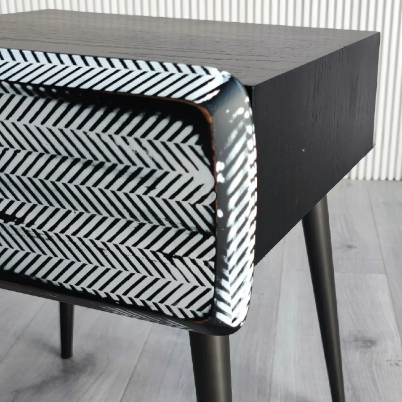 Оригинальная прикроватная тумба MSFN из дерева TB39054-32