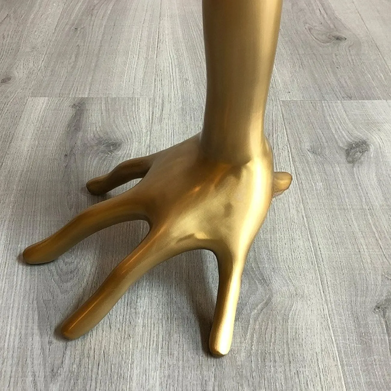 Дизайнерский журнальный столик "Ладонь" от MSFN со столешницей из закалённого стекла JS39063-32