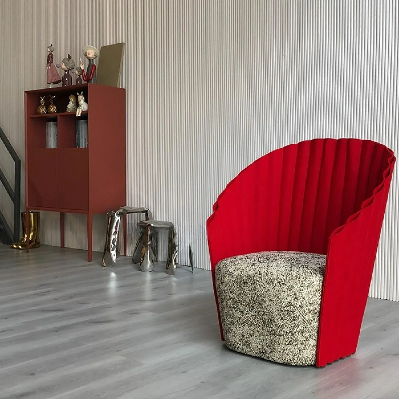 Элегантное кресло MSFN из дерева KR39064-32 Элегантное кресло MSFN из дерева KR39064-32