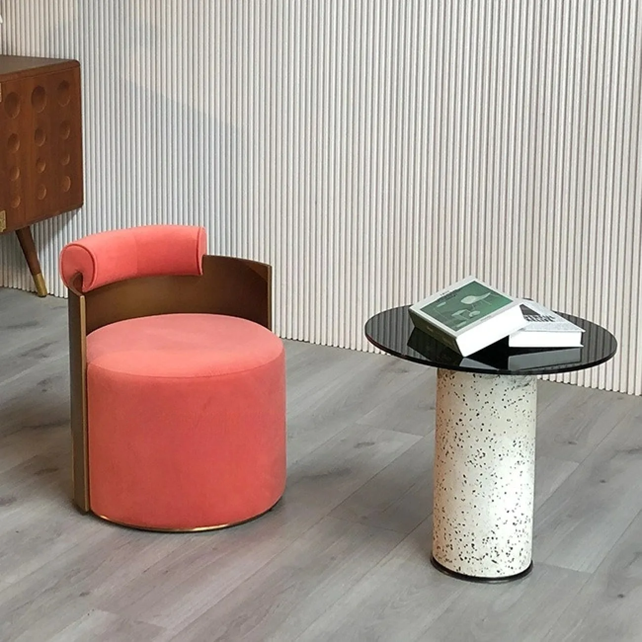 Стильное кресло MSFN от LaLume из металла и фланели KR39068-32 Стильное кресло MSFN от LaLume из металла и фланели KR39068-32