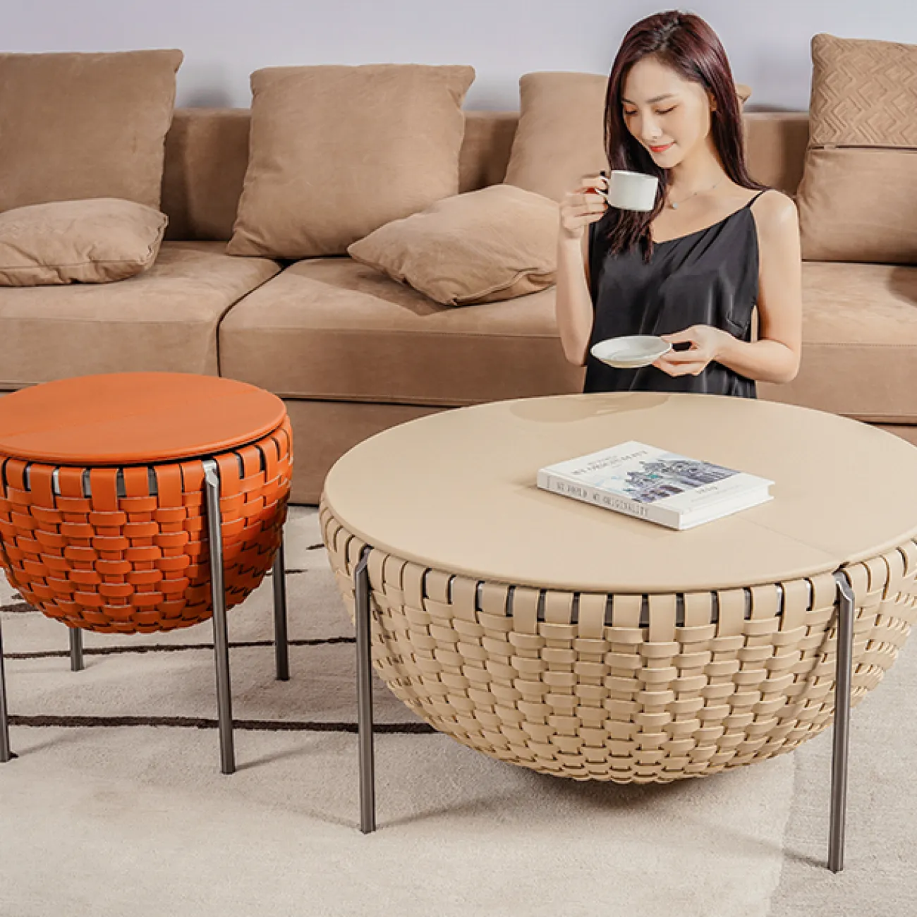 Оригинальный журнальный столик CJ Originality из седельной кожи JS39073-32