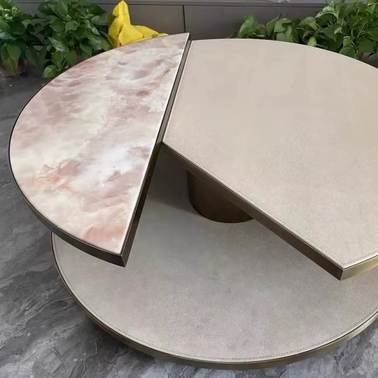 Оригинальный журнальный столик CJ Originality с мраморной столешницей JS39074-32