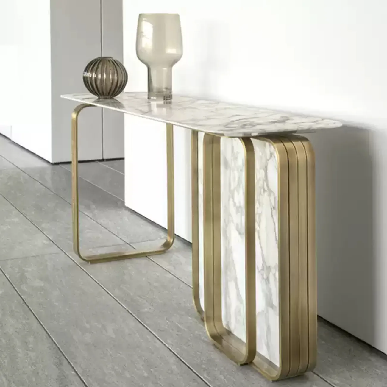 Элегантный пристенный столик CJ Originality из стали и мрамора PS39078-32 Элегантный пристенный столик CJ Originality из стали и мрамора PS39078-32