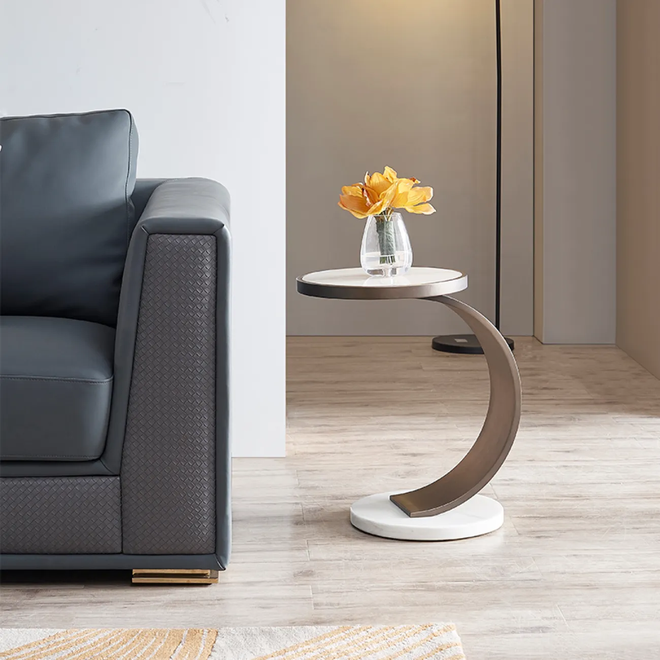 Миниатюрный журнальный столик CJ Originality из стали и мрамора JS39088-32