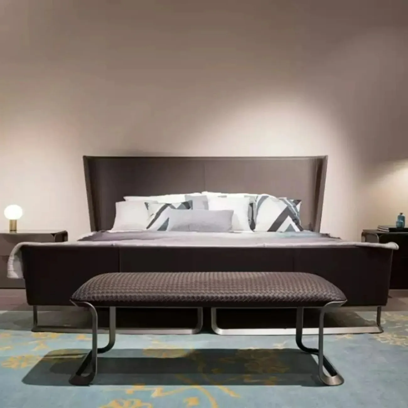 Удобная прикроватная скамья CJ Originality с кожаной обивкой TB39098-32 Удобная прикроватная скамья CJ Originality с кожаной обивкой TB39098-32