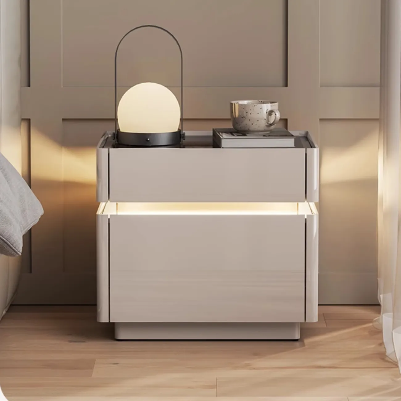 Элегантная прикроватная тумба Yuhao из дерева и закалённого стекла TB39108-32