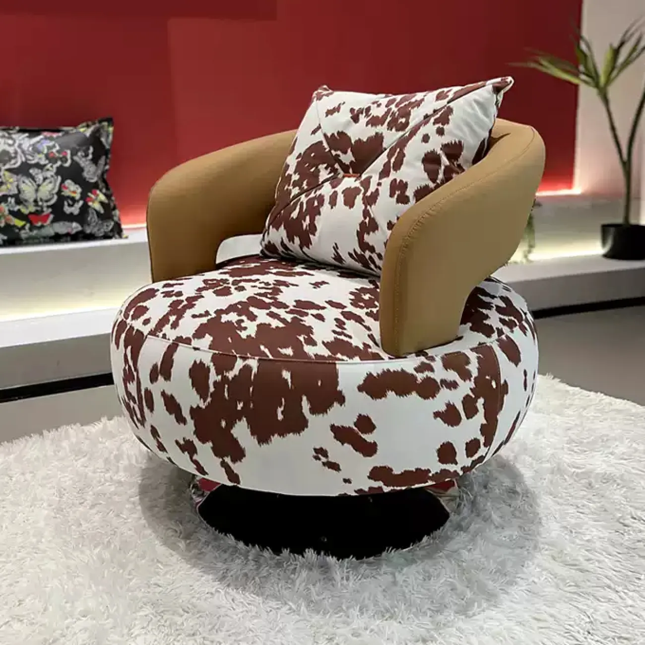 Поворотное кресло Yuhao от LaLume из текстиля и кожи KR39124-32