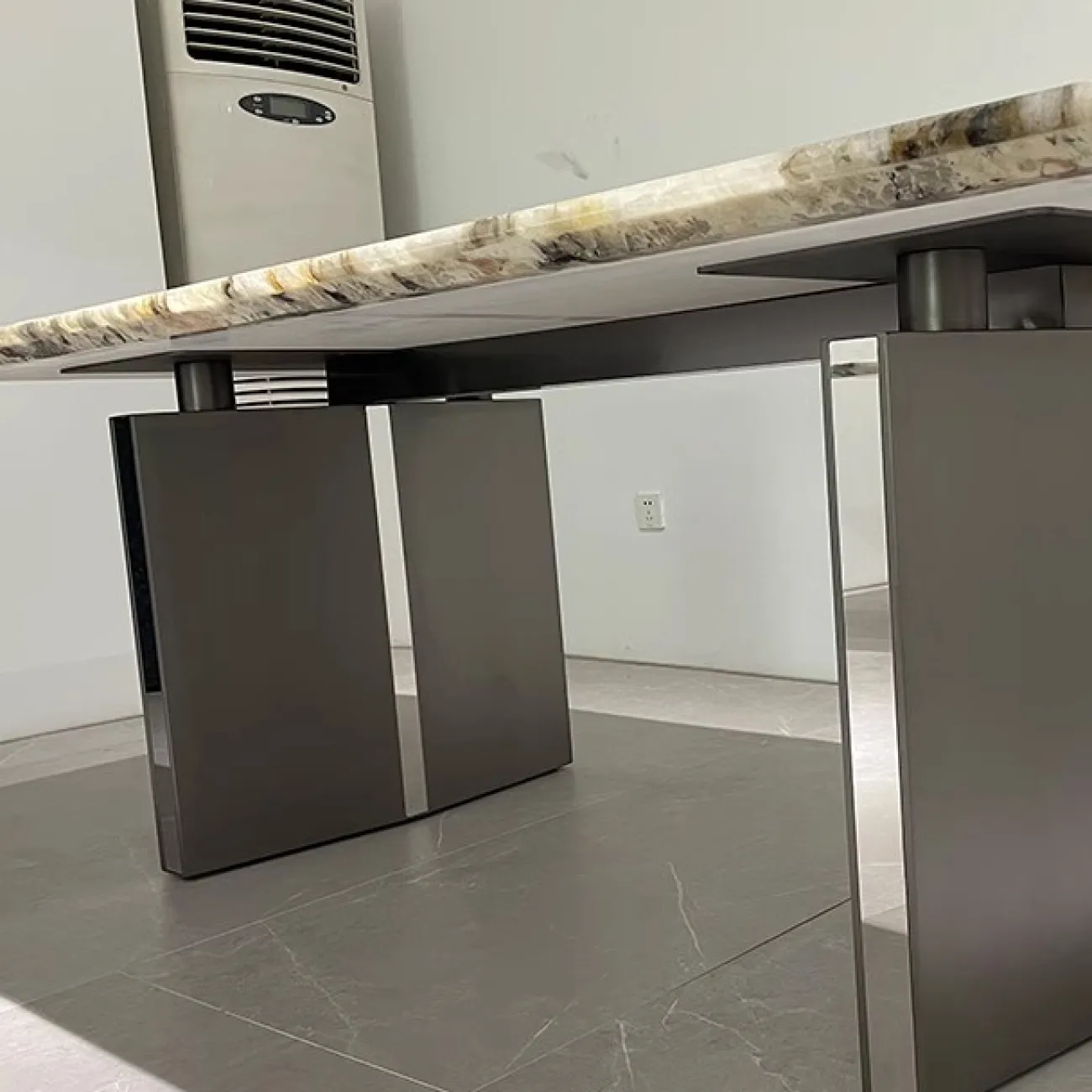 Роскошный обеденный стол AOSAI из мрамора OS39144-32