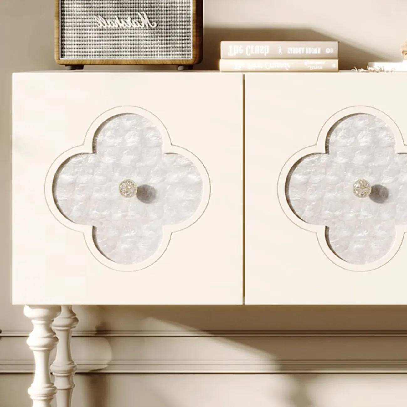 Элегантный сервант Linko из дерева с натуральным перламутром SV39149-32 Элегантный сервант Linko из дерева с натуральным перламутром SV39149-32