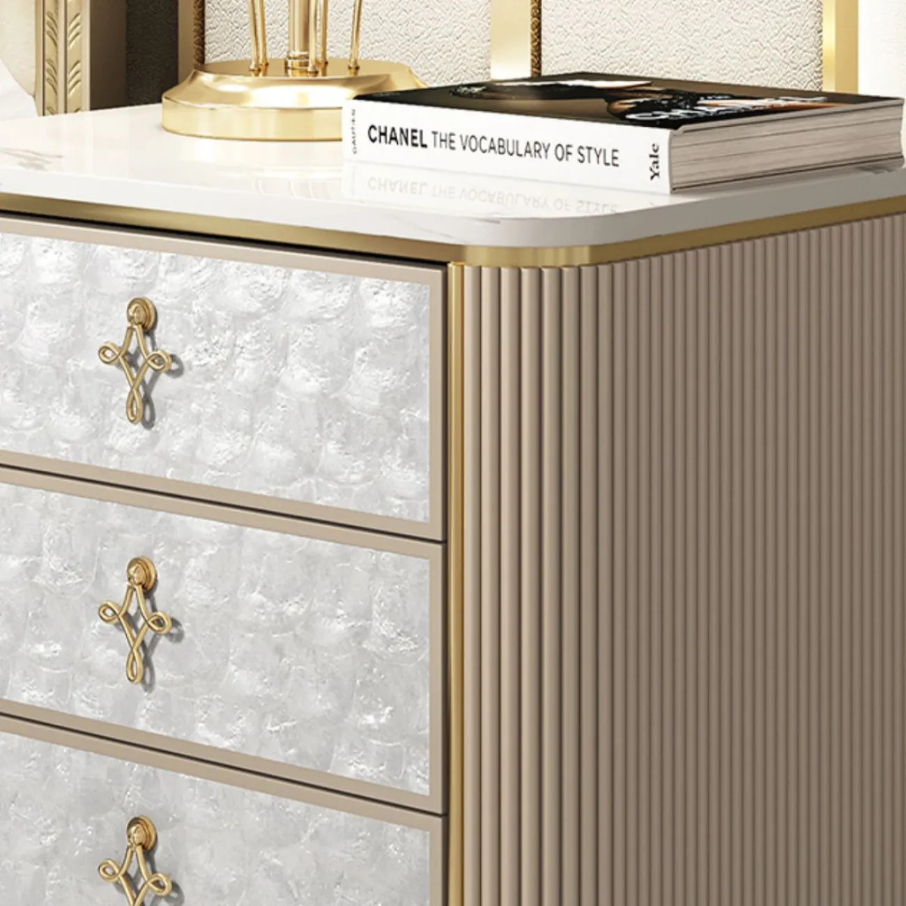 Элегантная прикроватная тумба Linko из дерева с натуральным перламутром PT39156-32