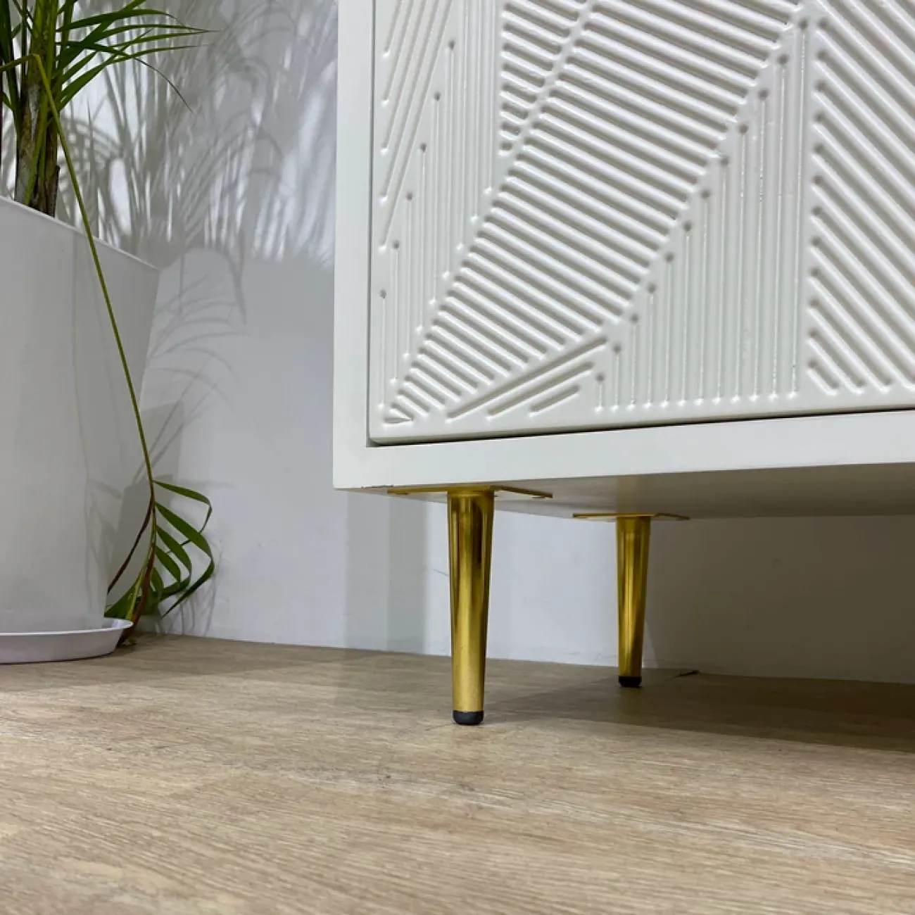 Элегантный комод Linko из дерева KD39164-32
