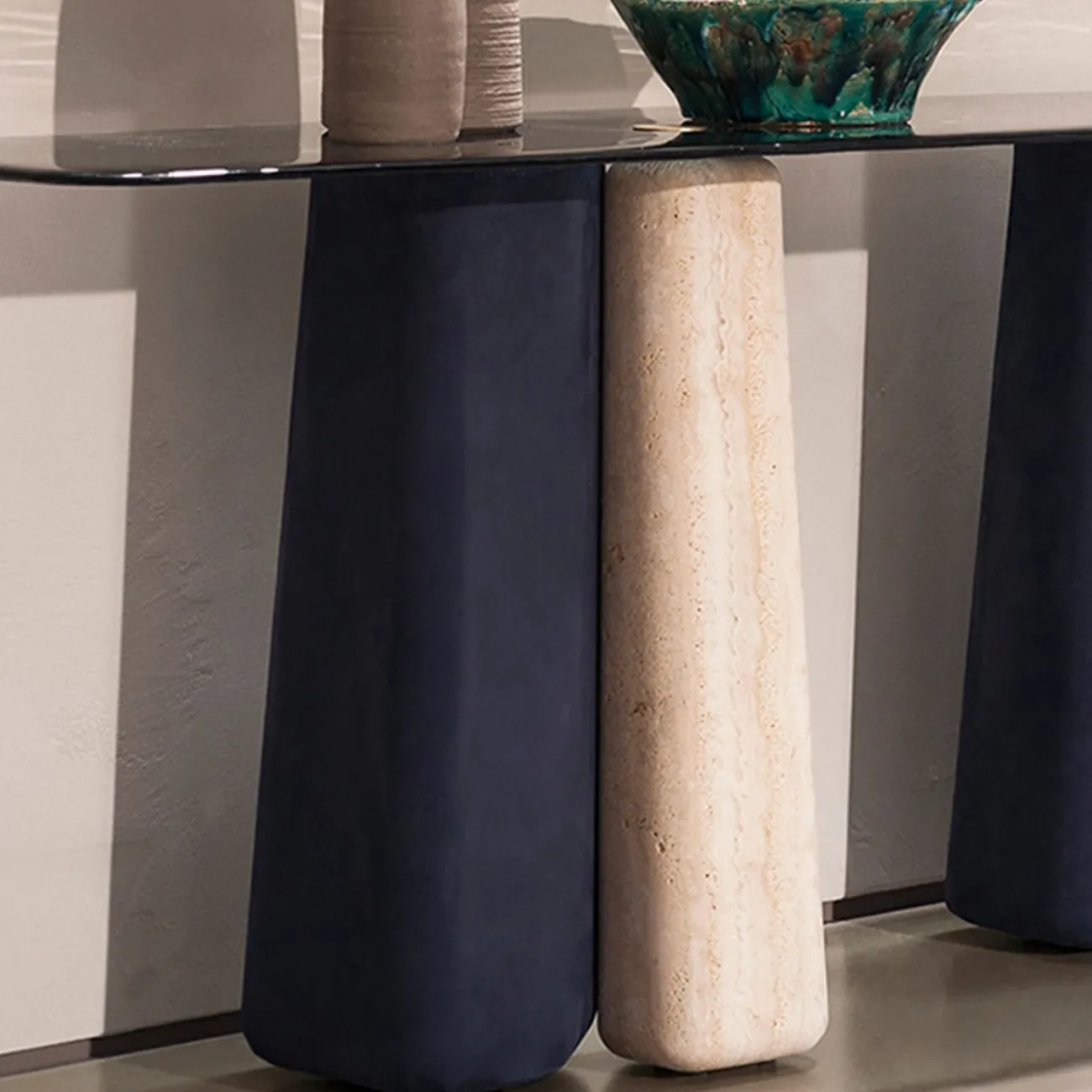 Оригинальный журнальный столик Degas с ножками из дерева и кожи JS39180-32 Оригинальный журнальный столик Degas с ножками из дерева и кожи JS39180-32