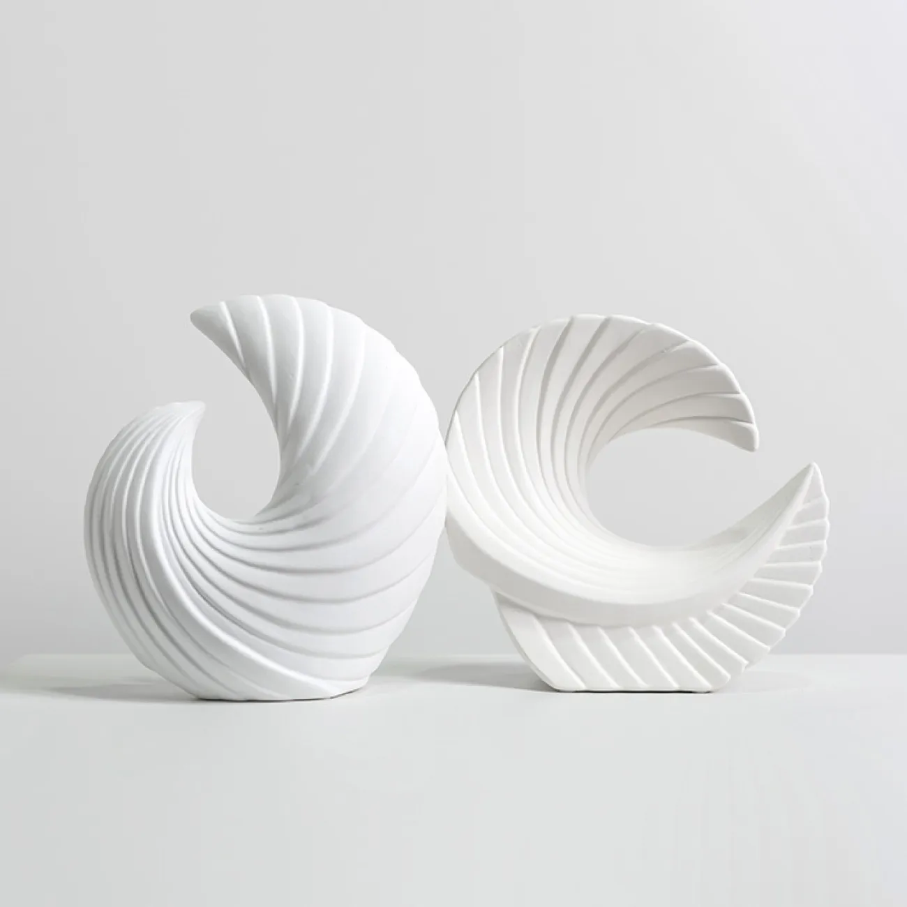 Оригинальная статуэтка Dunni из керамики SK39212-32 Оригинальная статуэтка Dunni из керамики SK39212-32