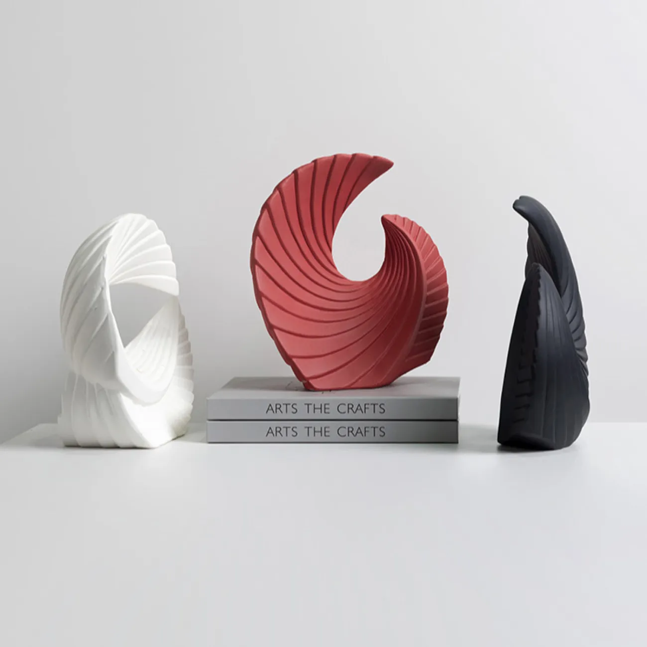 Оригинальная статуэтка Dunni из керамики SK39212-32 Оригинальная статуэтка Dunni из керамики SK39212-32