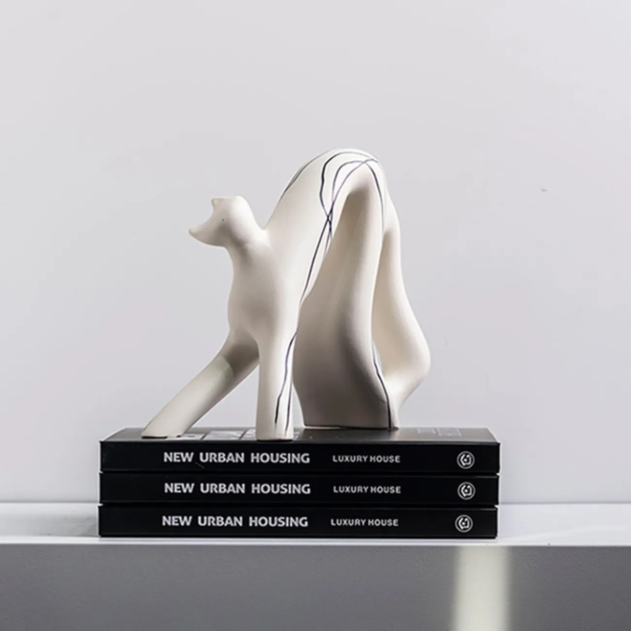 Изящная статуэтка "Кошечка" Dunni из смолы SK39214-32