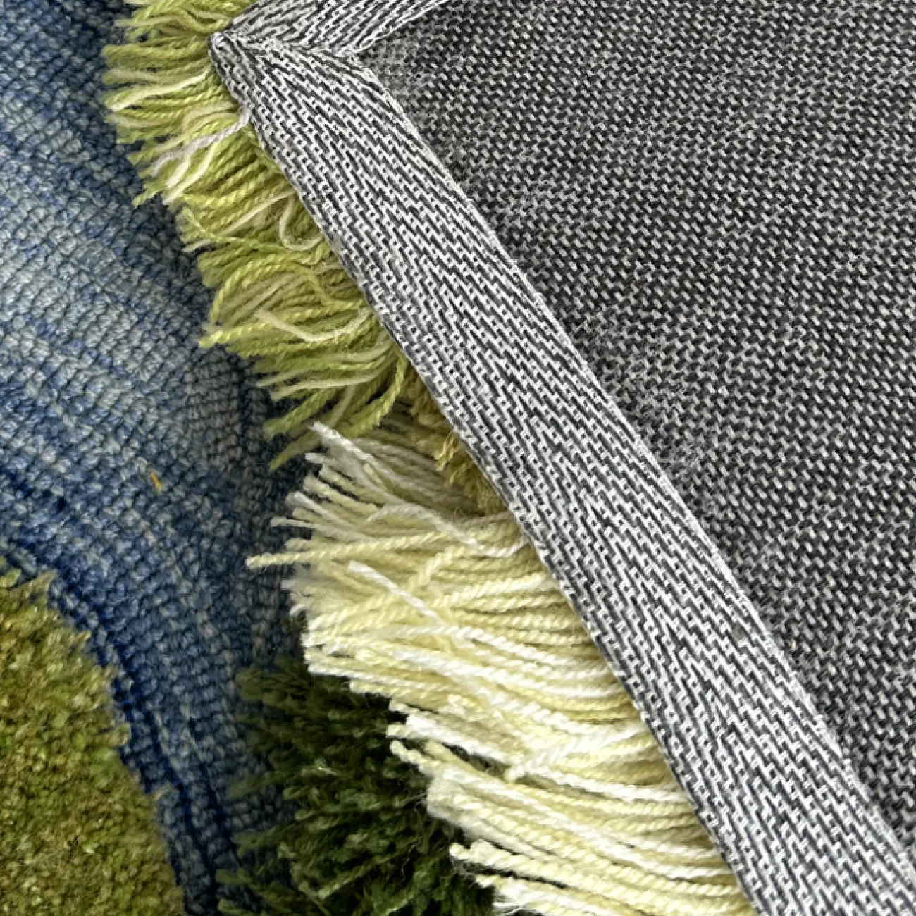 Оригинальный ковёр "Мох" ART Design из молочного шёлка KV39222-32