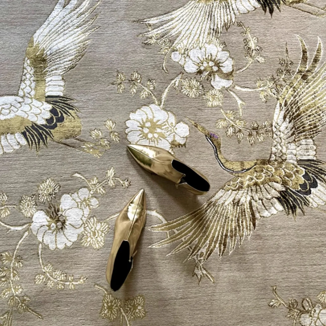 Элегантный ковёр "Птицы" ART Design  ручной работы из шерсти и шёлка KV39232-32