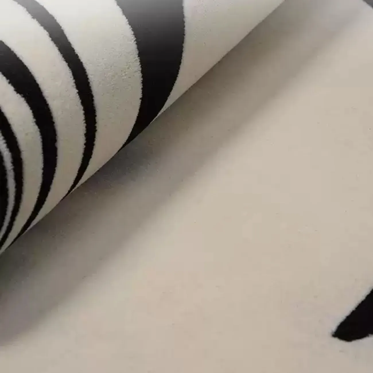 Тёплый ковёр ART Design из шерсти KV39276-32