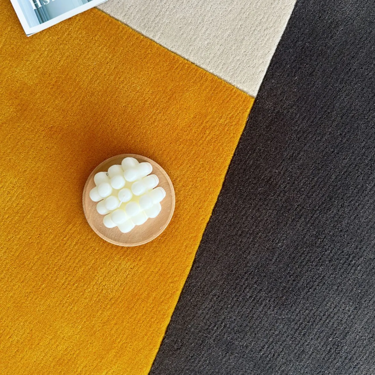 Практичный ковёр ART Design из шерсти KV39300-32