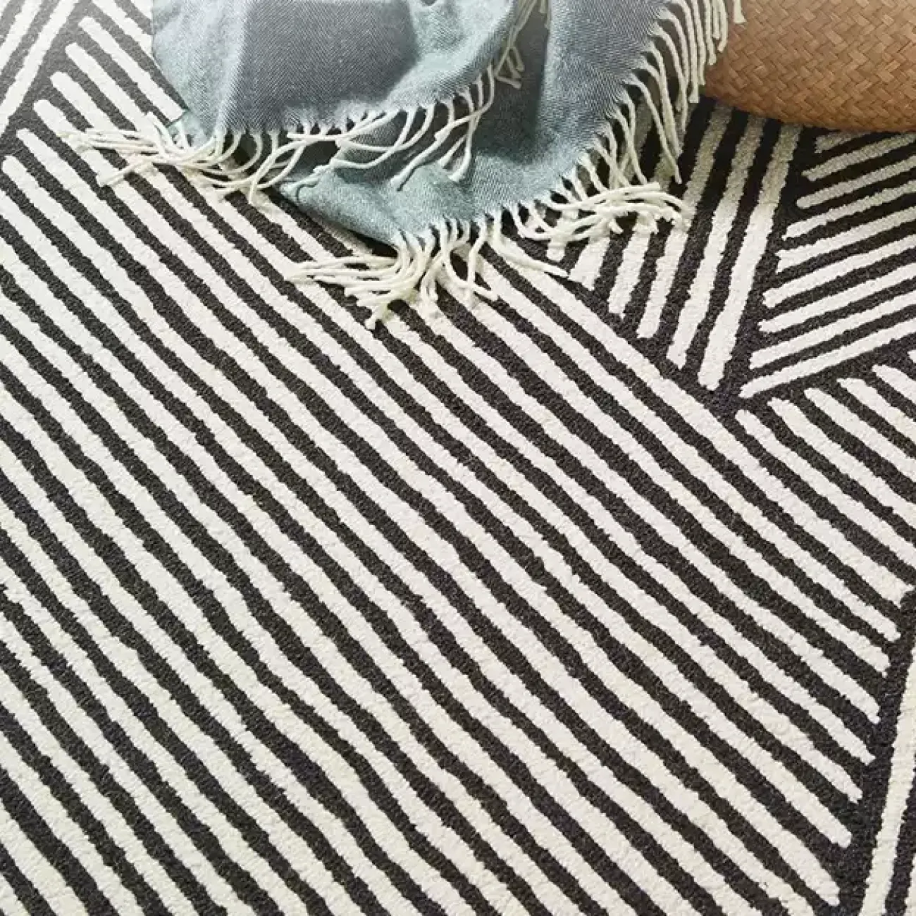 Дизайнерский ковёр ART Design из шерсти KV39306-32