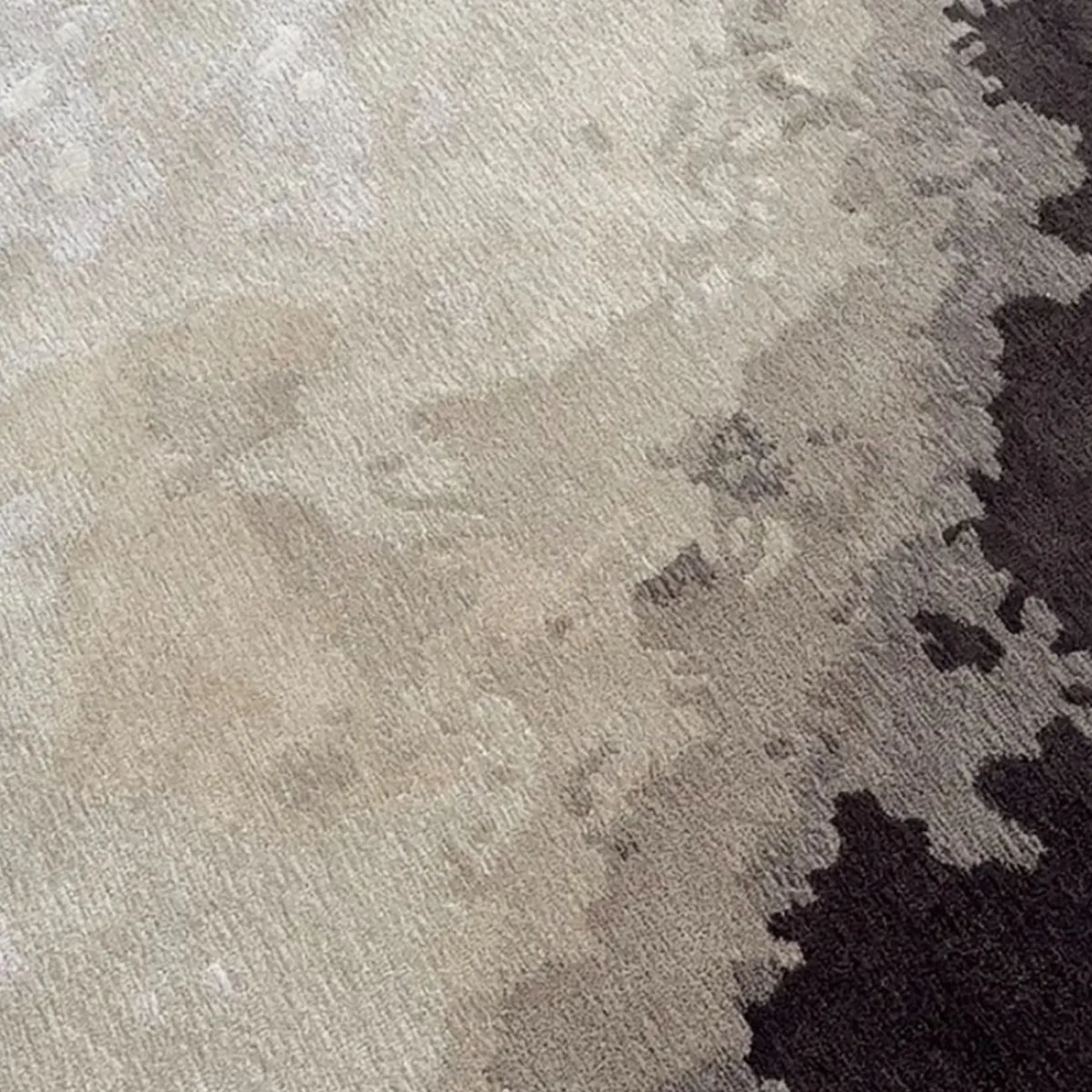 Практичный ковёр ART Design из шерсти KV39308-32