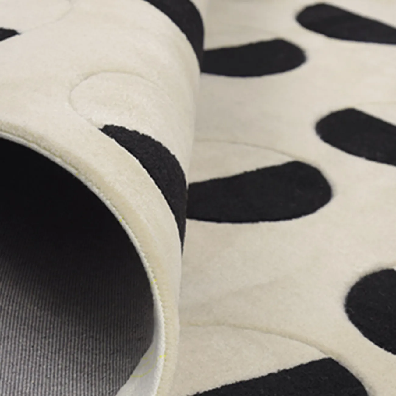 Практичный ковёр ART Design из шерсти KV39310-32