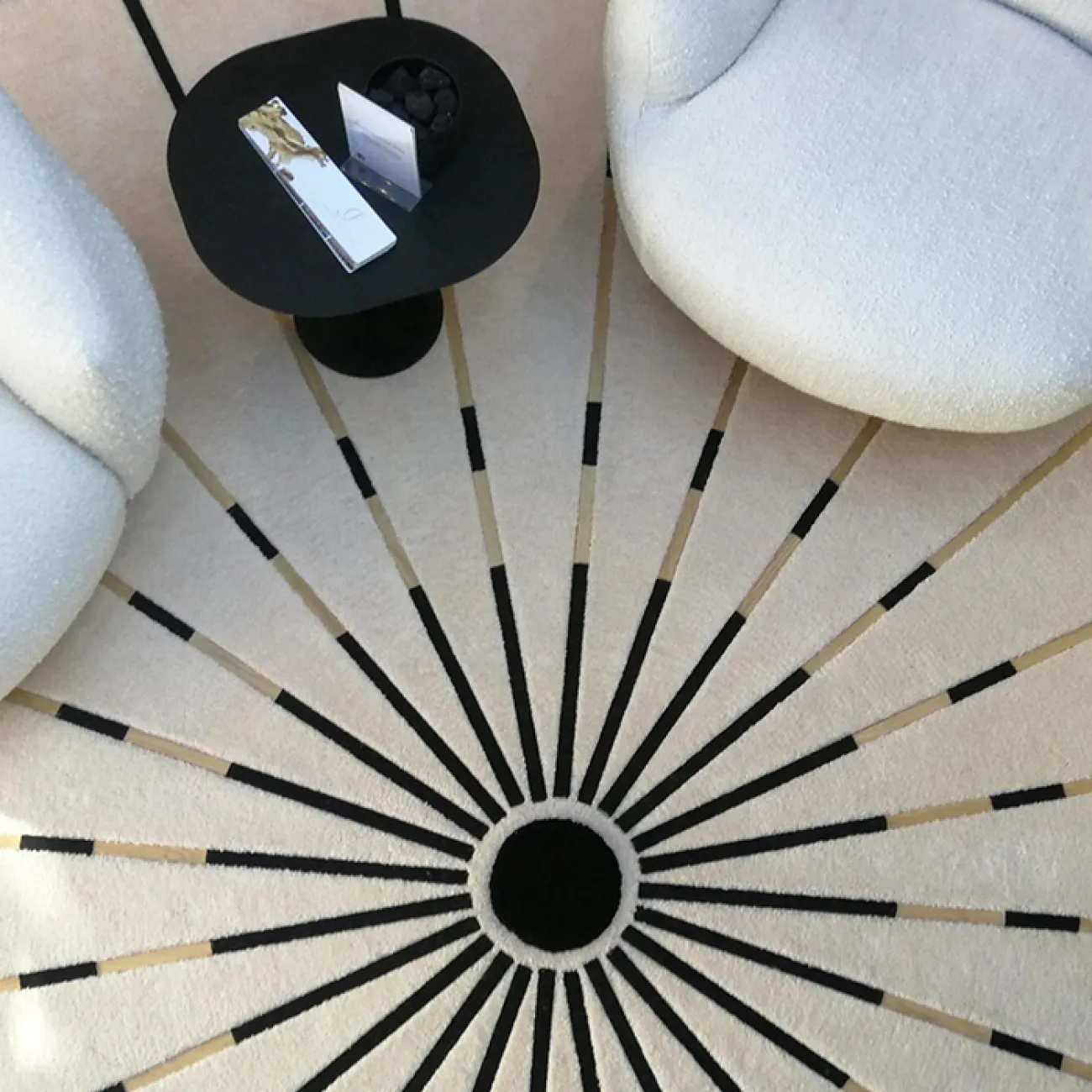 Практичный ковёр ART Design из шерсти KV39318-32