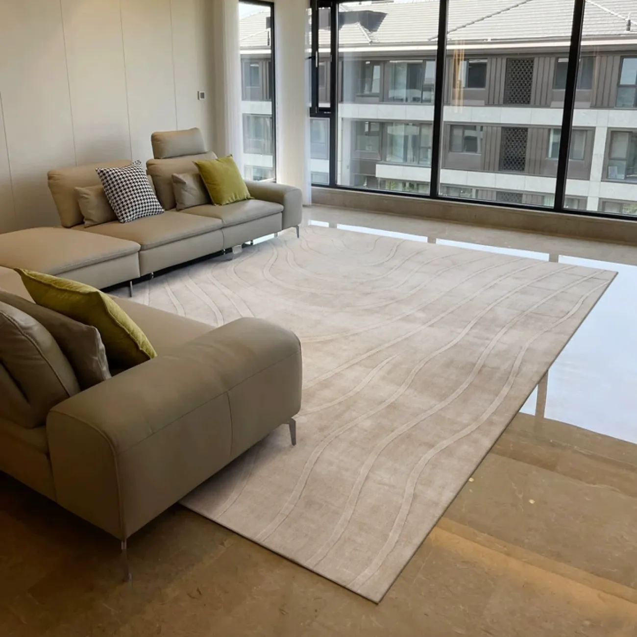 Однотонный ковёр ART Design из лиоцеллы KV39320-32